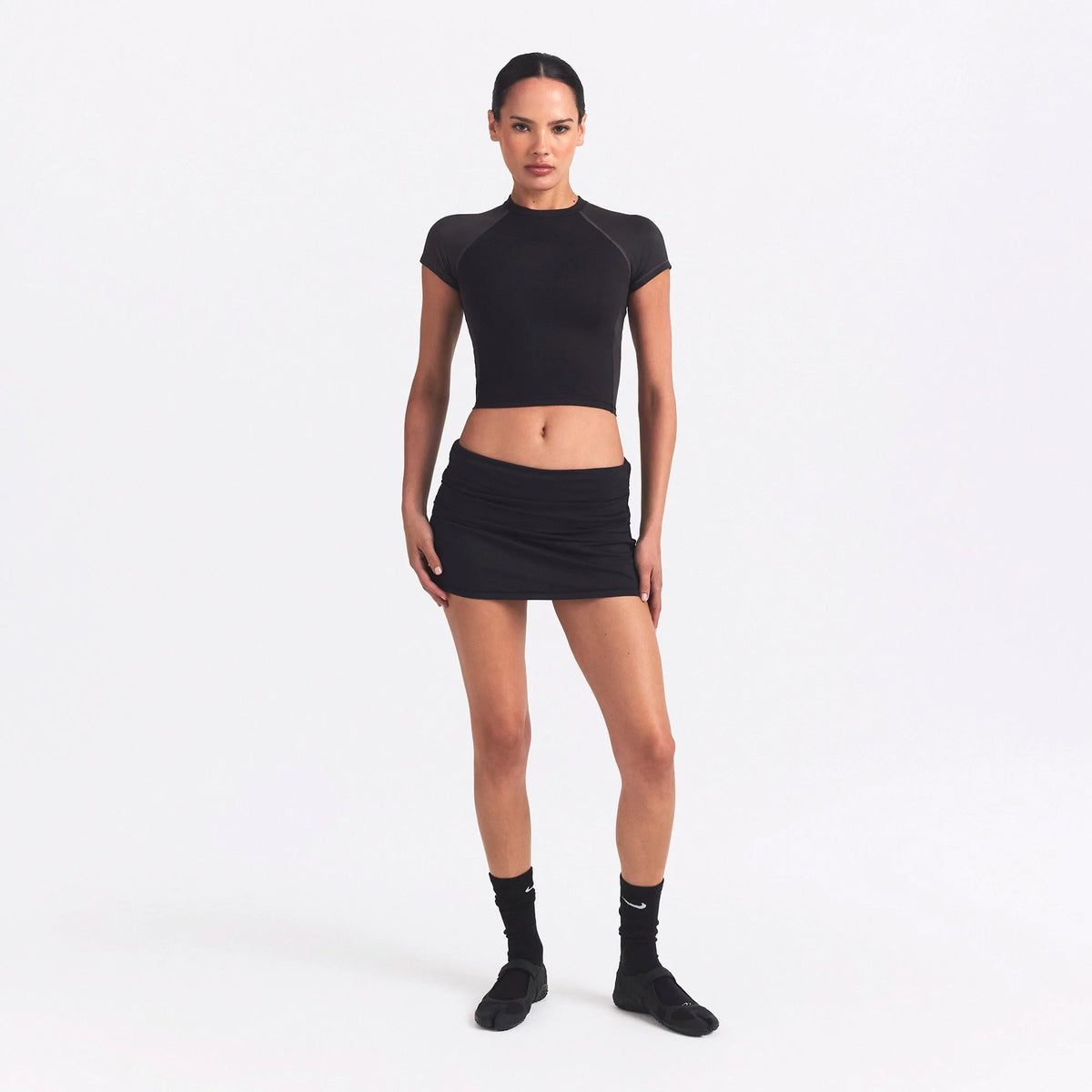 NikeSKIMS MATTE SHINE MIX CROPPED BABY T-SHIRT | OBSIDIAN AND IGNEOUS