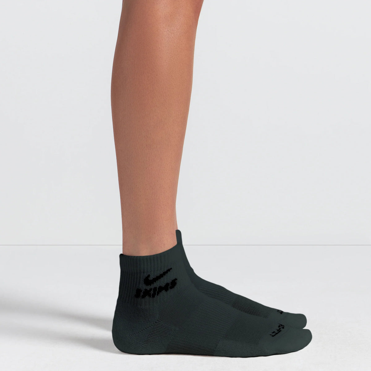 NikeSKIMS ACCESSORIES DRI-FIT™ QUARTER CREW SOCK 3-PACK | DARK TEAL MULTI