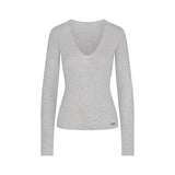 ESSENTIAL KNIT LONG SLEEVE V NECK | MID HEATHER GREY